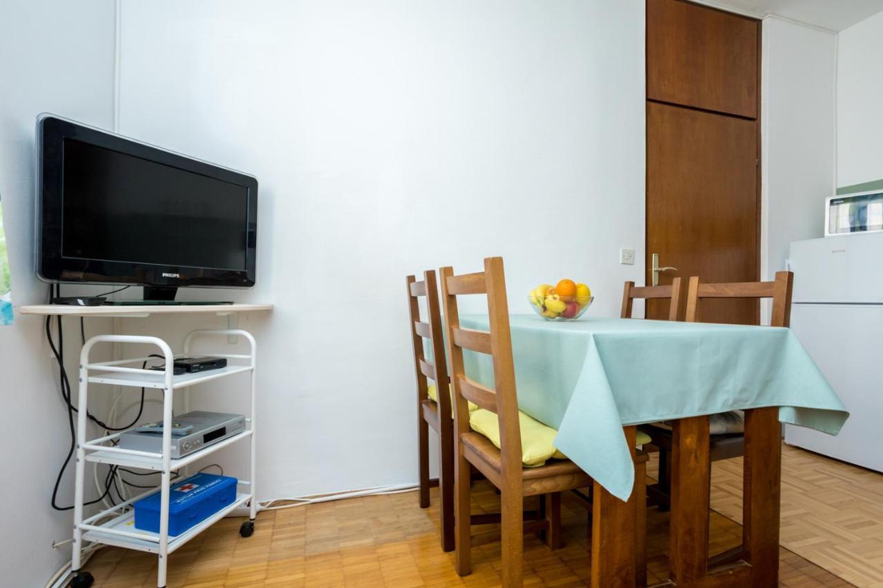 Apartment Jakovac By El-Pi Tours Nijvice Zewnętrze zdjęcie