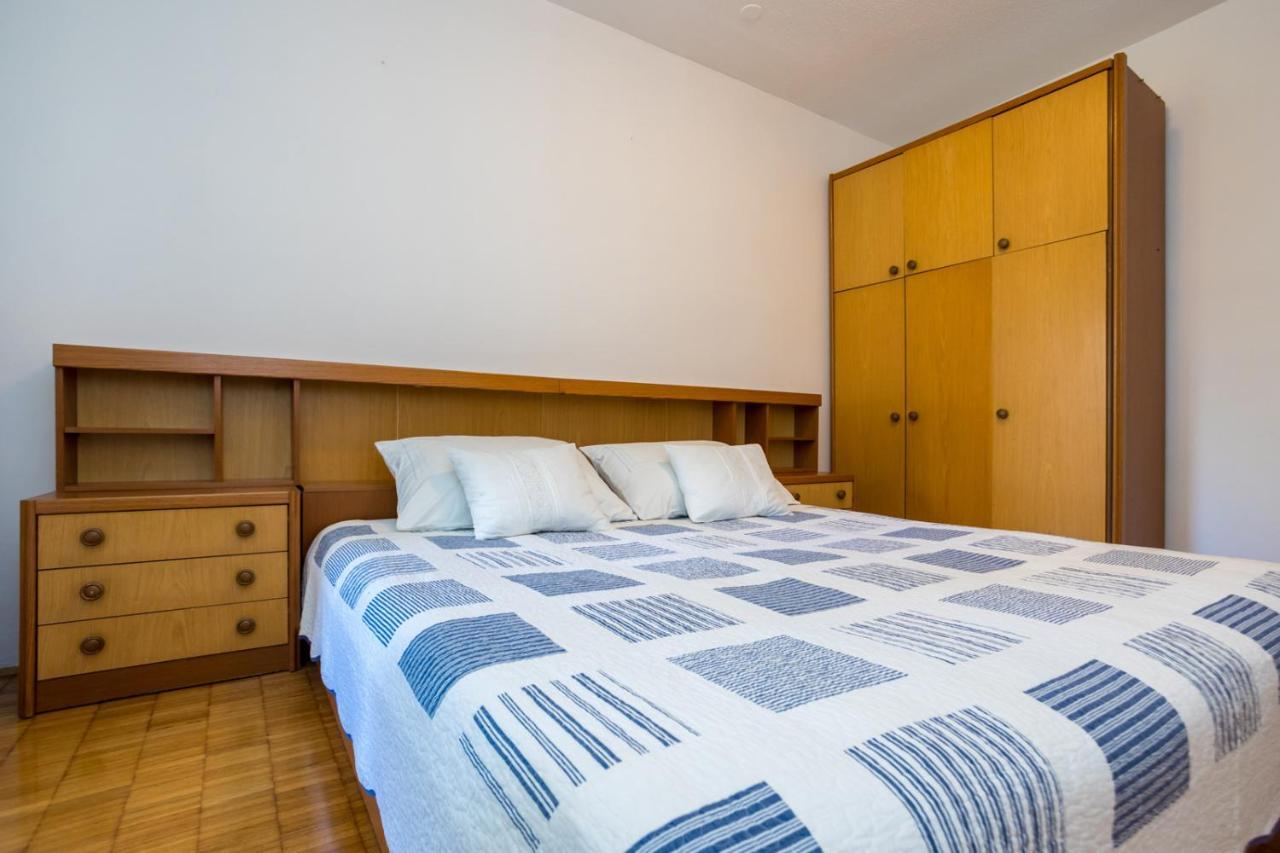 Apartment Jakovac By El-Pi Tours Nijvice Zewnętrze zdjęcie