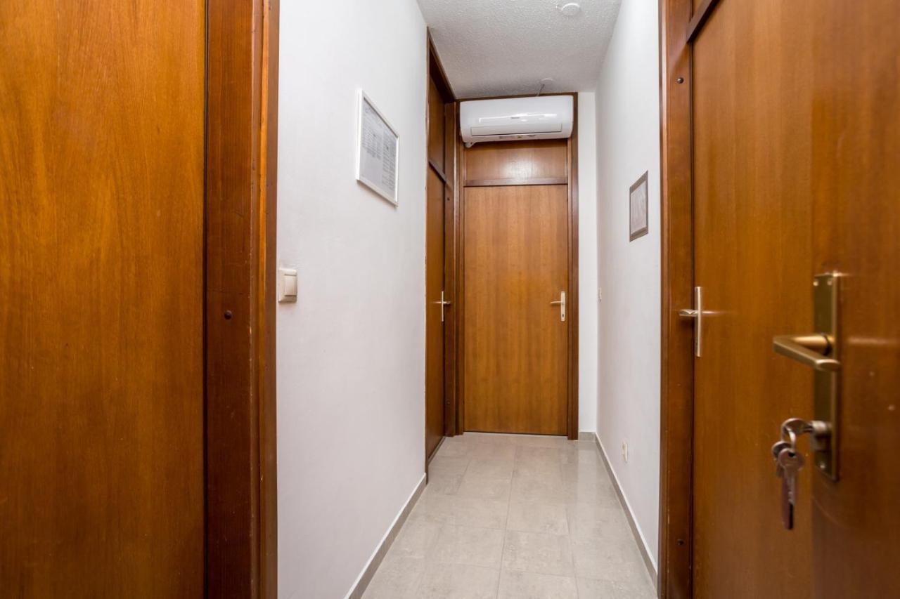 Apartment Jakovac By El-Pi Tours Nijvice Zewnętrze zdjęcie